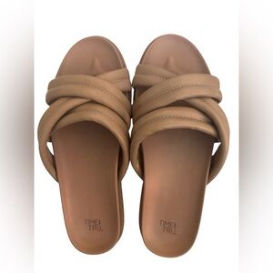 Time and Tru Women's Crossband Footbed Sandals
